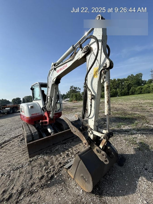 2020 TAKEUCHI TB250-2C
