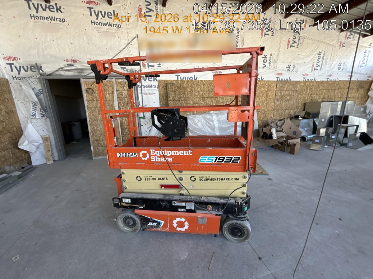 2022 JLG ES1932
