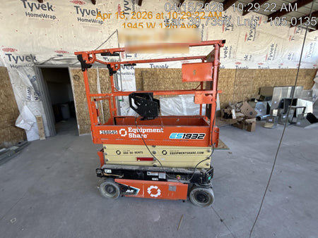 2022 JLG ES1932