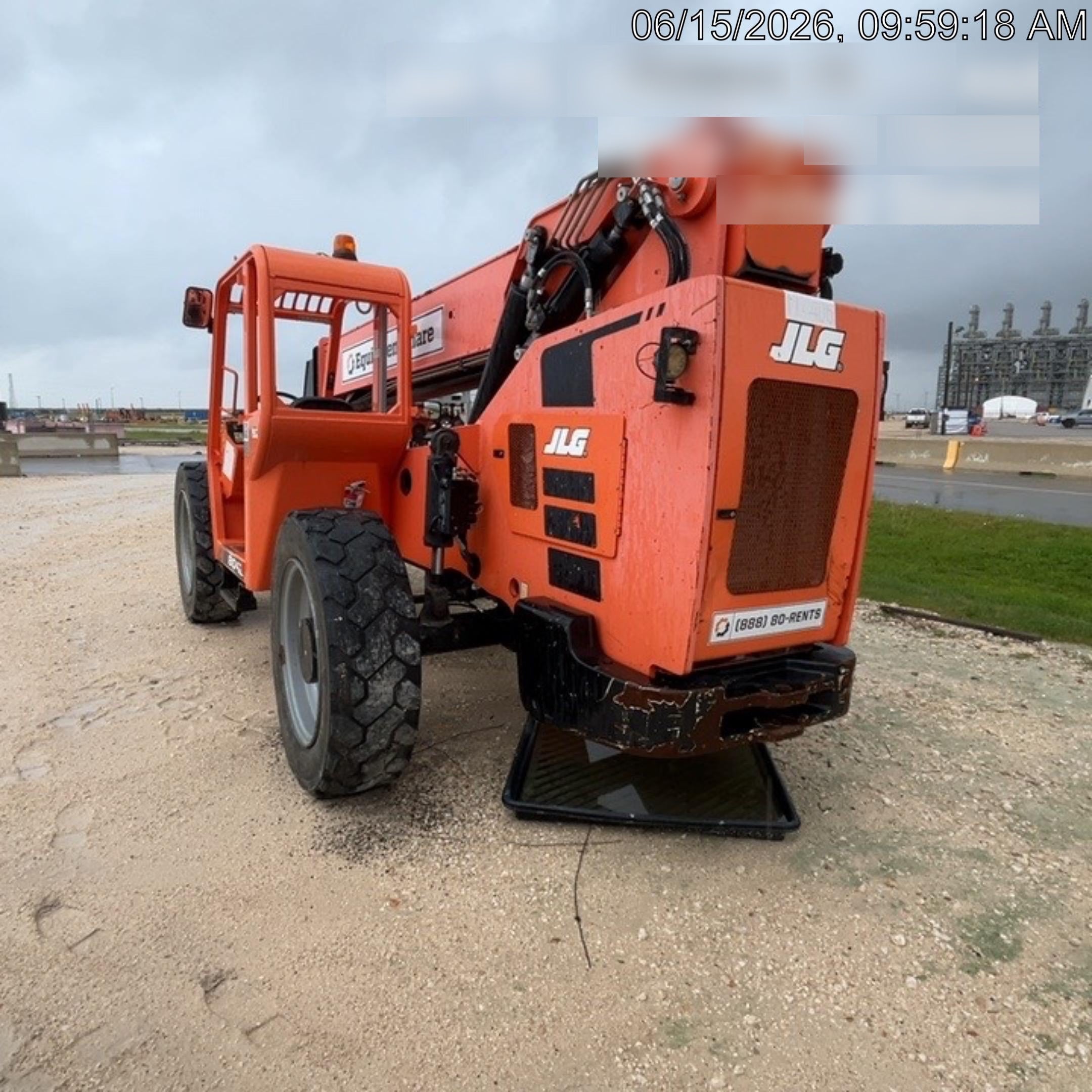 2020 Skytrak 8042 74 Hp, FF Tires, Work Lights, Beacon, Aux Hydraulics, Back up Alarm, Lifting Eye, ES Decals