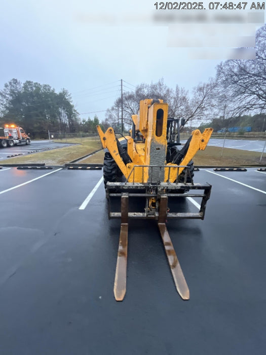 2019 JCB 510-56 Canopy, 74 HP, Solid Tires, STD Worklight, Beacon, Aux Hydraulics, Lifting Eye, Back up Alarm w/66" Carriage/60" Forks