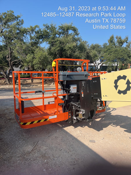 2023 JLG 600S