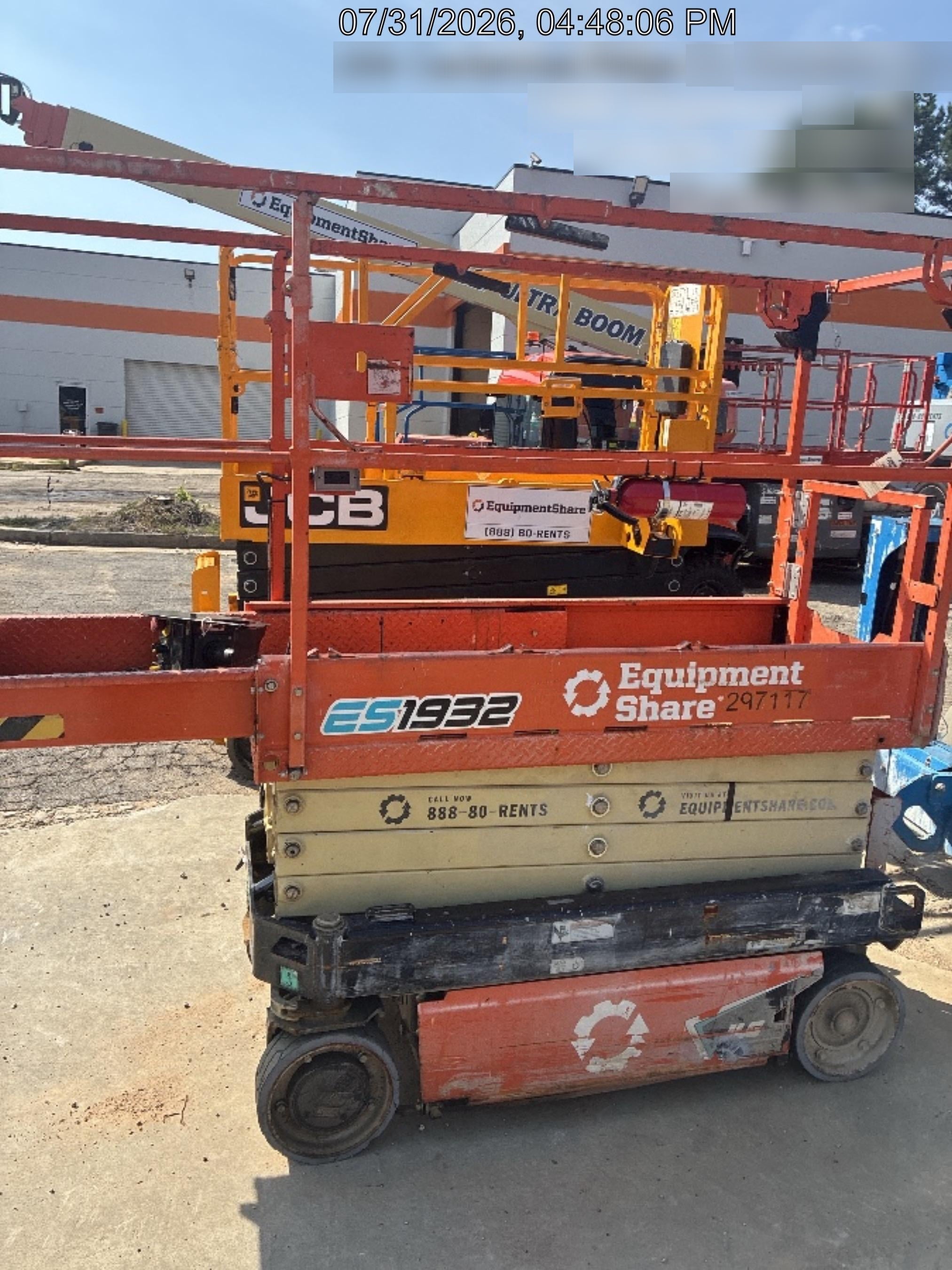 2023 JLG ES1932