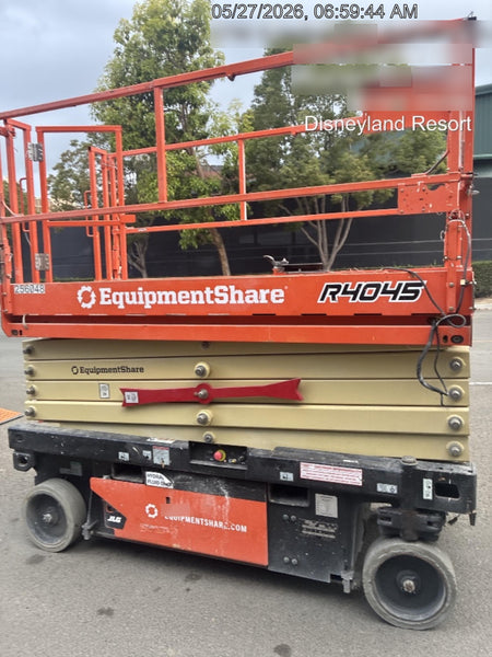 2022 JLG R4045