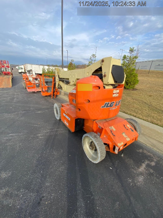 2019 JLG E400AJPN