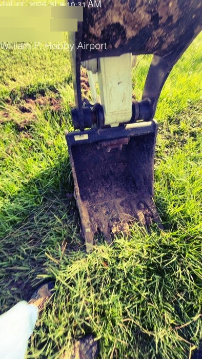 2025 TAKEUCHI 24" Bucket Takeuchi