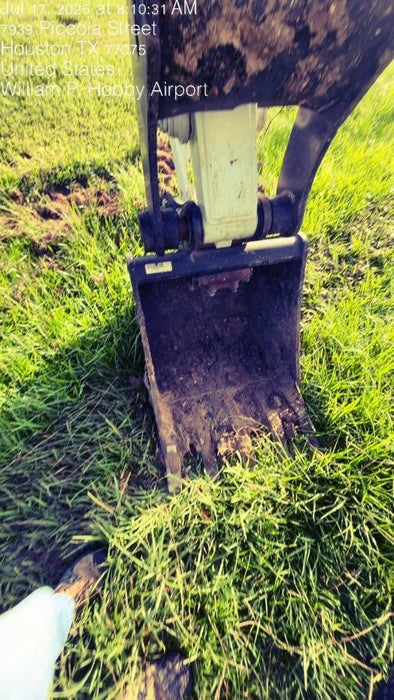 2025 TAKEUCHI 24" Bucket Takeuchi