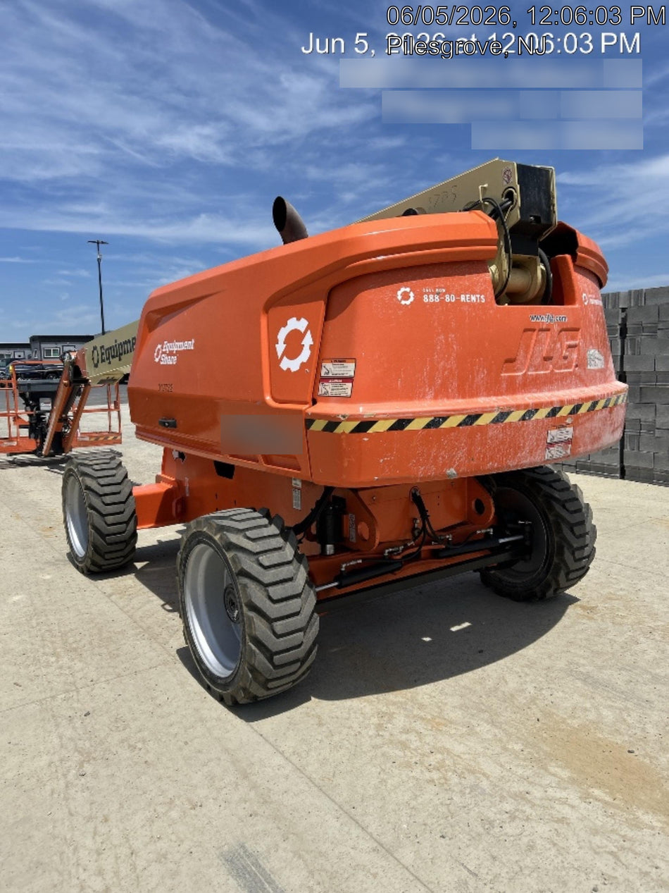 2023 JLG 660SJ