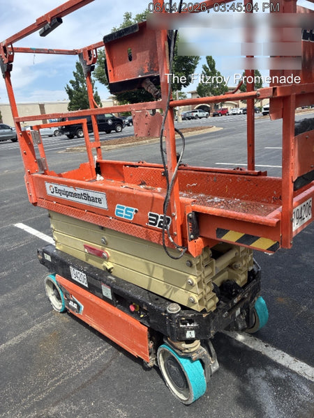 2021 JLG ES1932