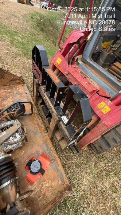 2025 VIRNIG 48" Pallet Forks - Virnig