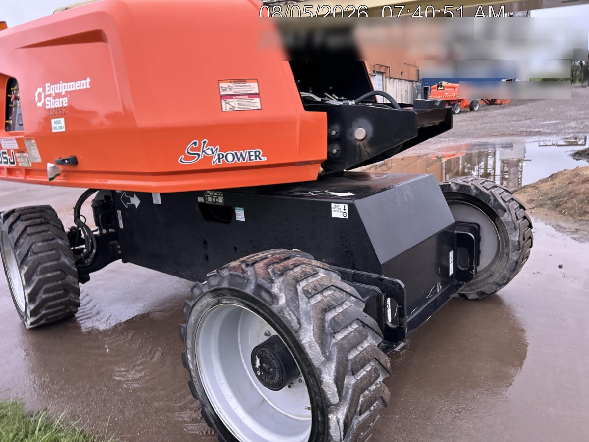 2023 JLG 660SJ