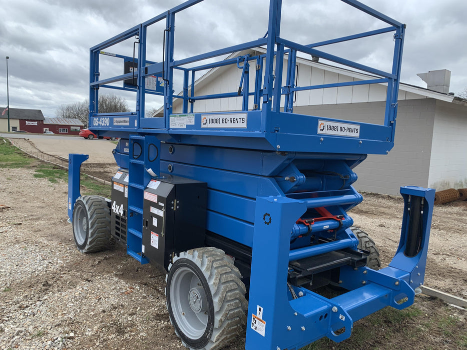 2020 GENIE GS-4390 RT