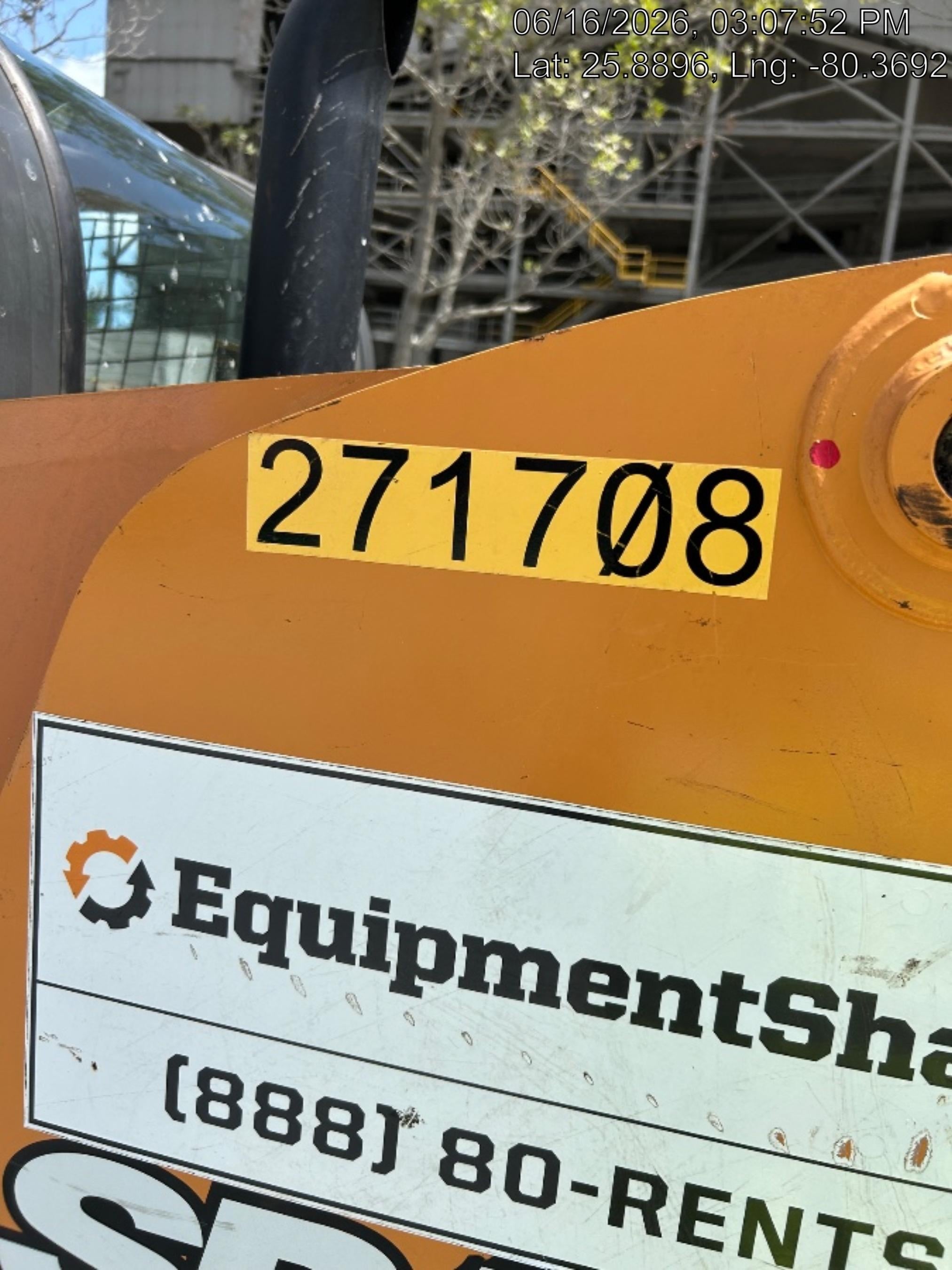 2019 CASE SR175