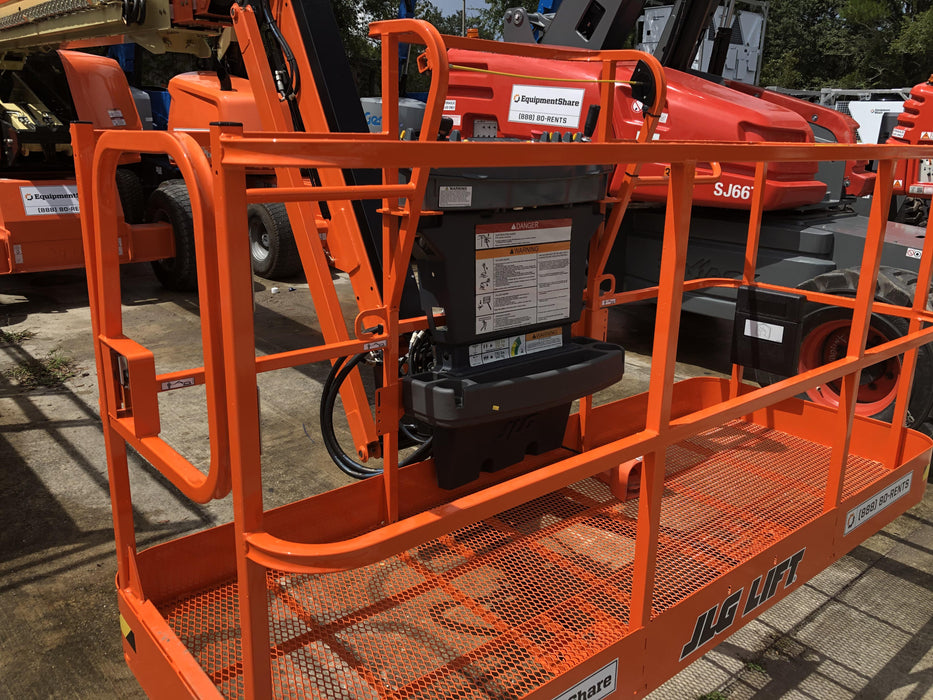 2020 JLG 660SJ