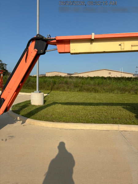 2019 JLG 800AJ