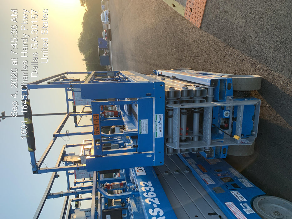 2020 Genie GS-2632 Standard, Folding half height swing gate