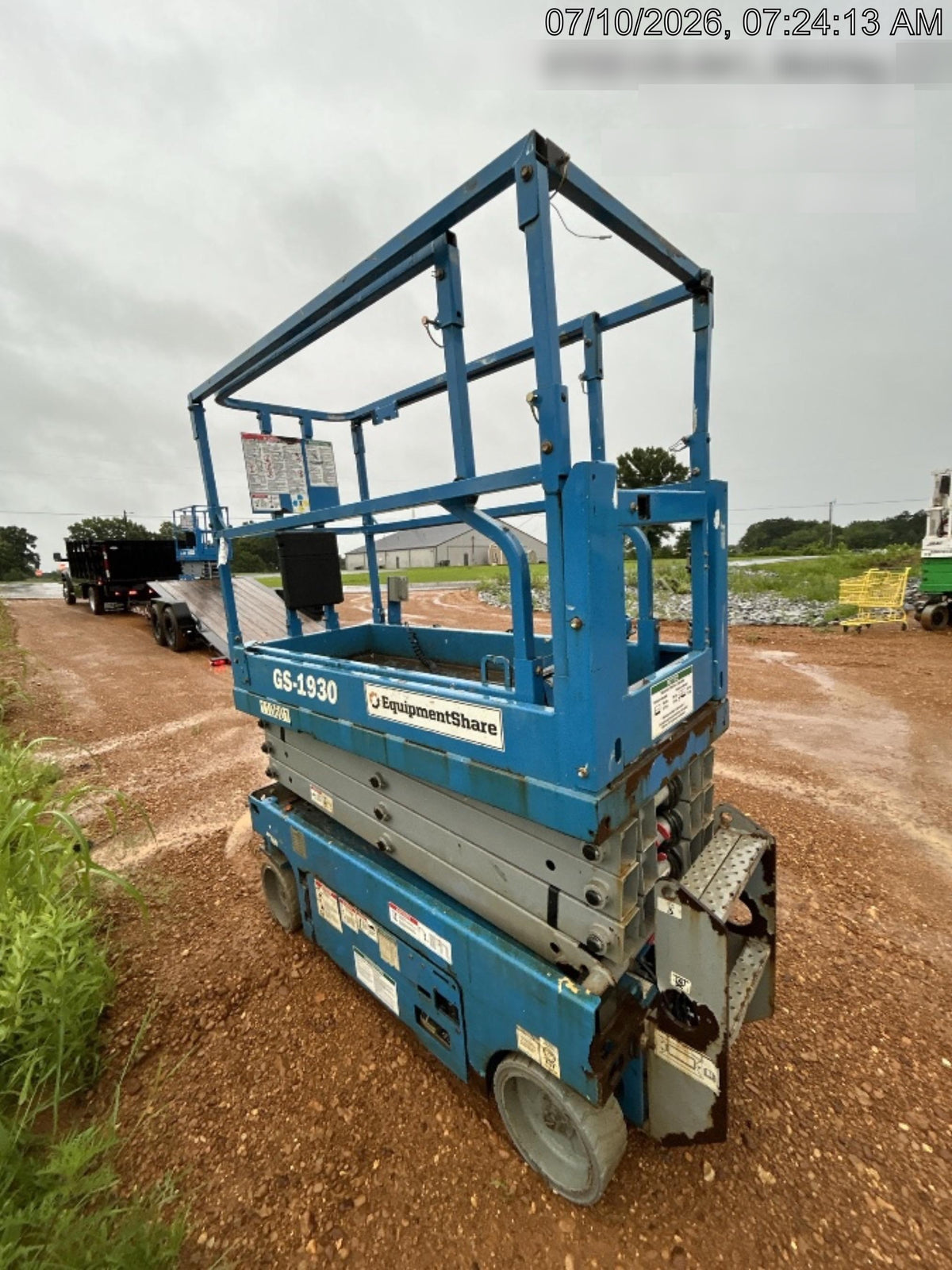 2020 Genie GS-1930 Solid Non Marking Tires, Beacon, Folding rails with half height swing gate