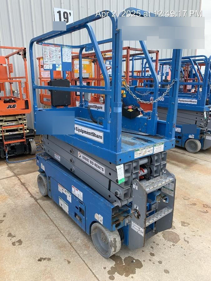 2019 Genie GS-1930 Fixed Rails with Chain Entry