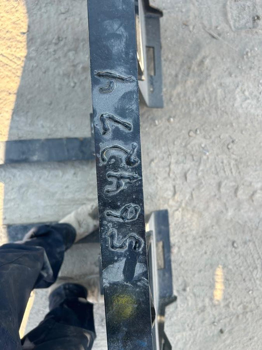 2025 ARROW MATERIAL HANDLING F5100CB - 72"