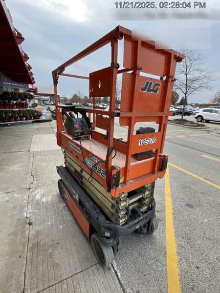 2021 JLG ES1932