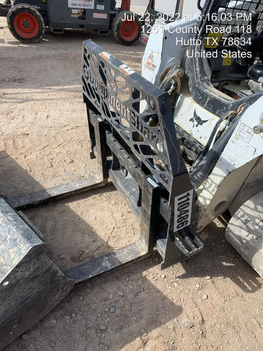 2020 EMKAY 48" Pallet Forks - Emkay