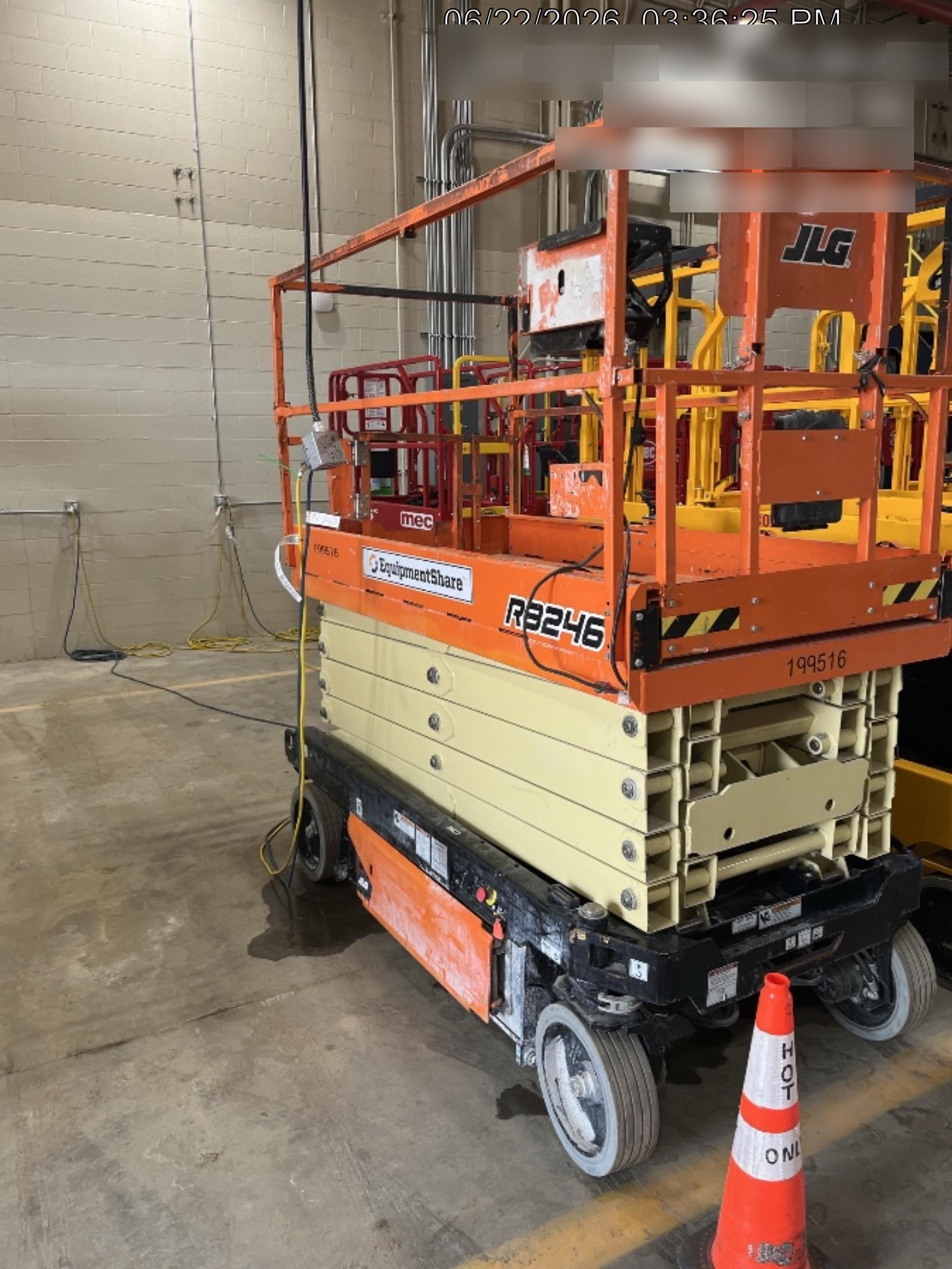 2021 JLG R3246