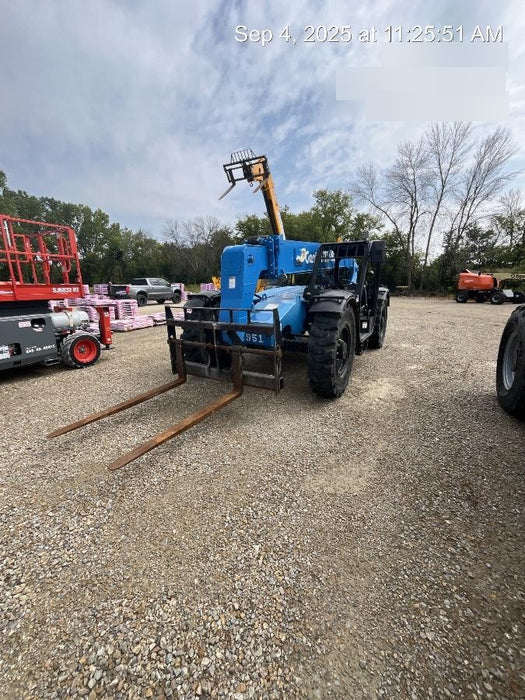 2018 Genie GTH-636 Genie GTH-636 w/Open ROPS, Solid Tires, Work Light/Beacon, 48" Carriage and Forks