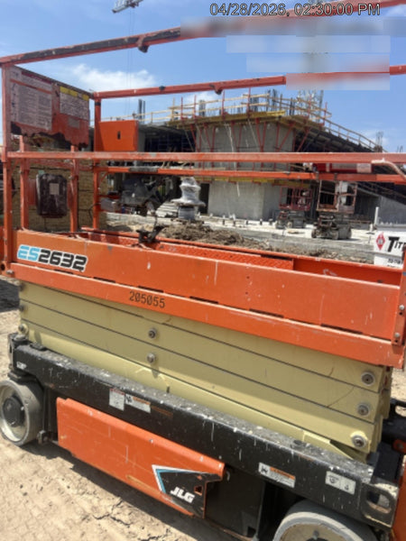 2022 JLG ES2632