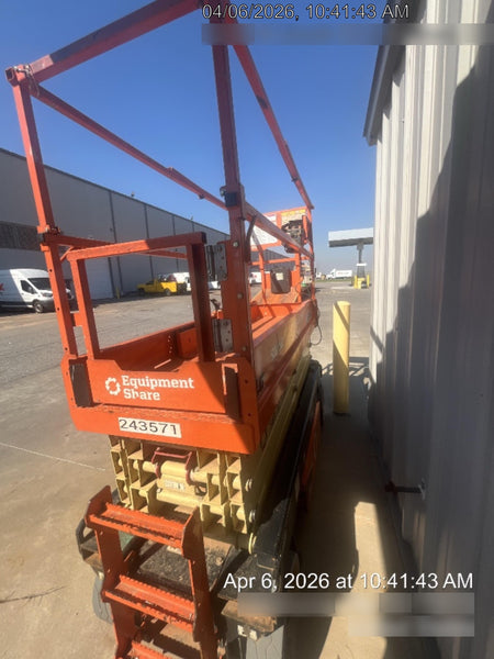 2022 JLG ES2632