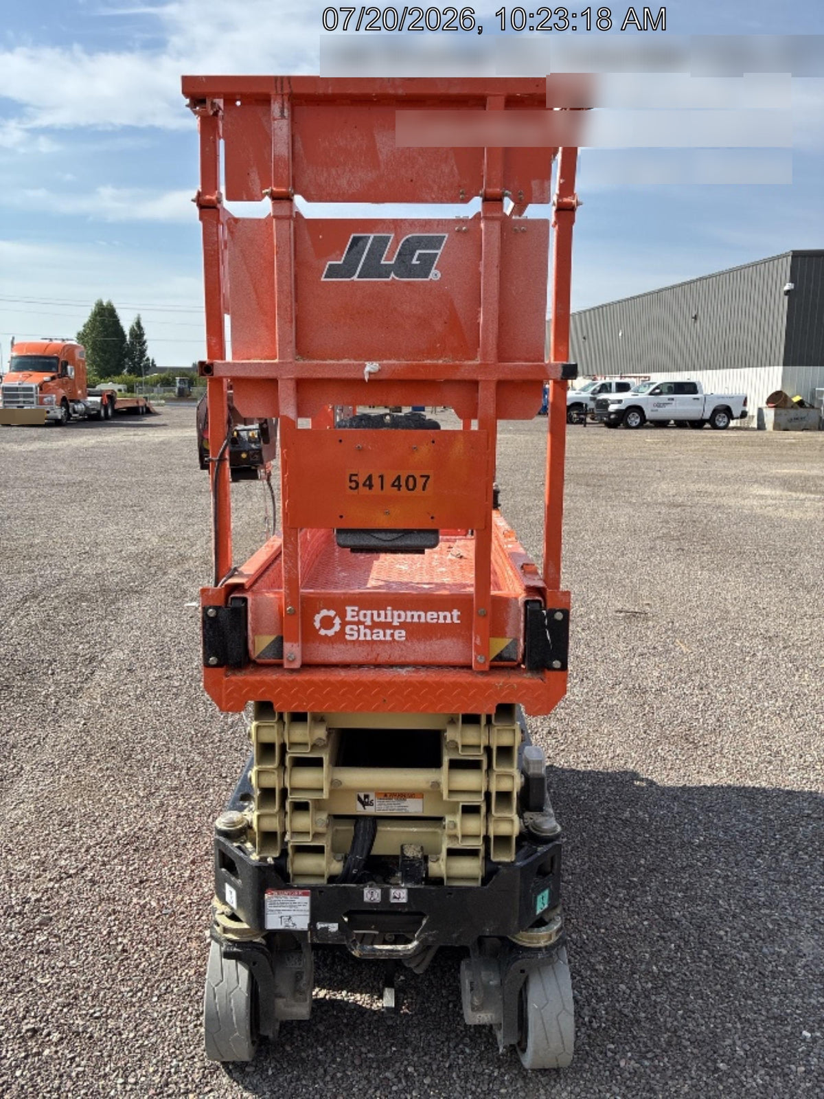 2025 JLG ES1932