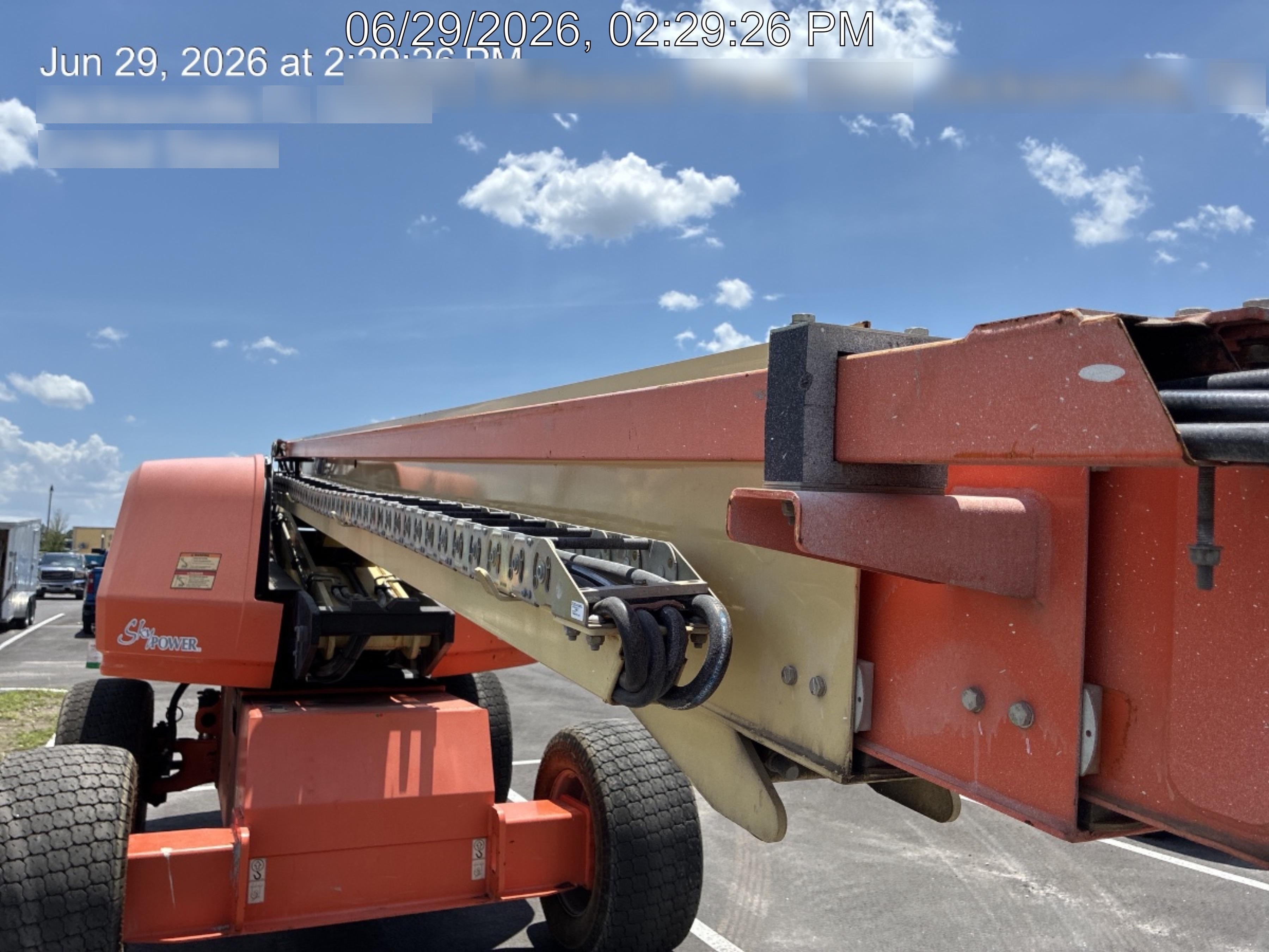 2022 JLG 660SJ