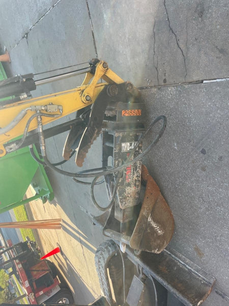 2023 TOKU TNB4J-C