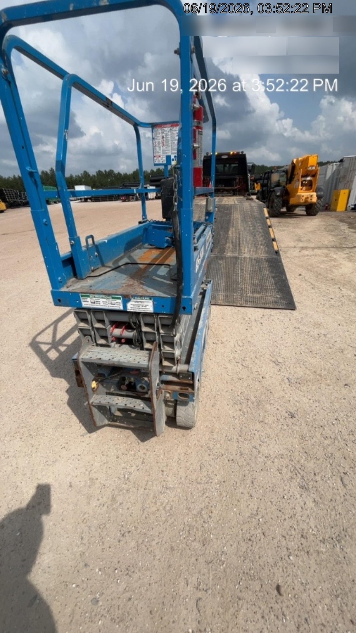 2020 Genie GS-1930 Fixed rails with chain entry gate - Pre A92.20