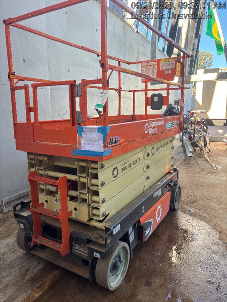 2022 JLG ES3246