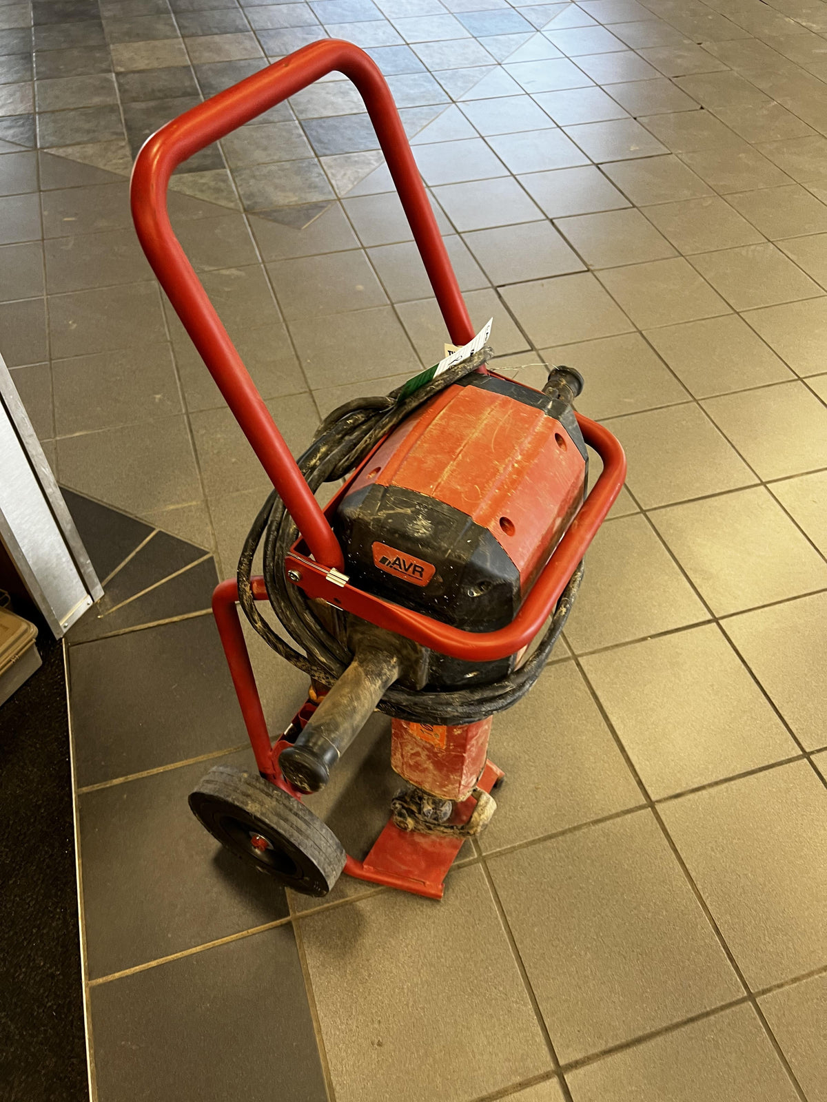 2020 HILTI TE 3000-AVR