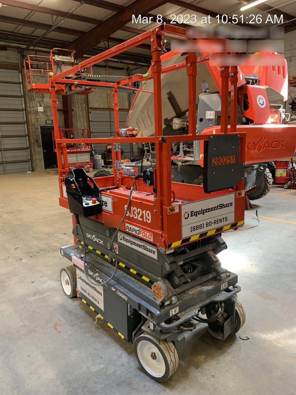 2023 SKYJACK SJ3219