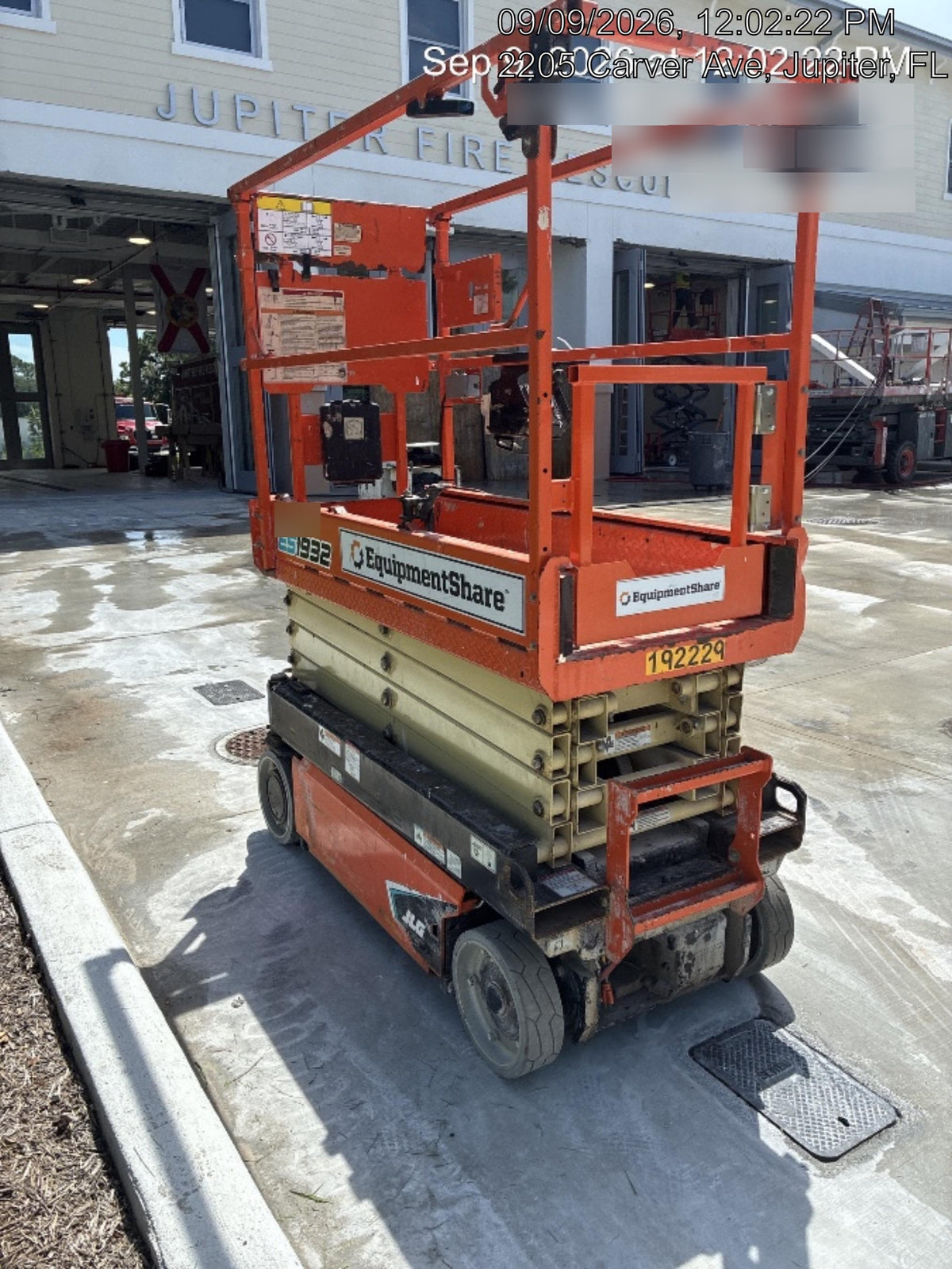 2021 JLG ES1932