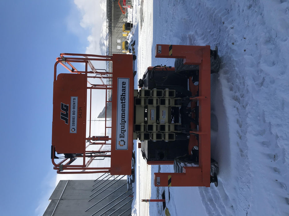 2020 JLG 430LRT