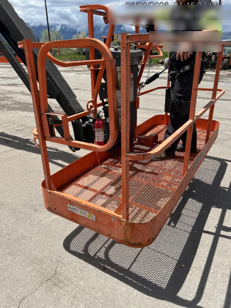 2025 JLG 660SJ