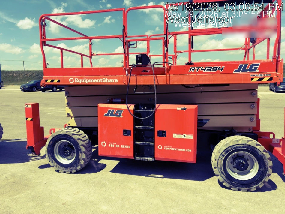 2023 JLG RT4394