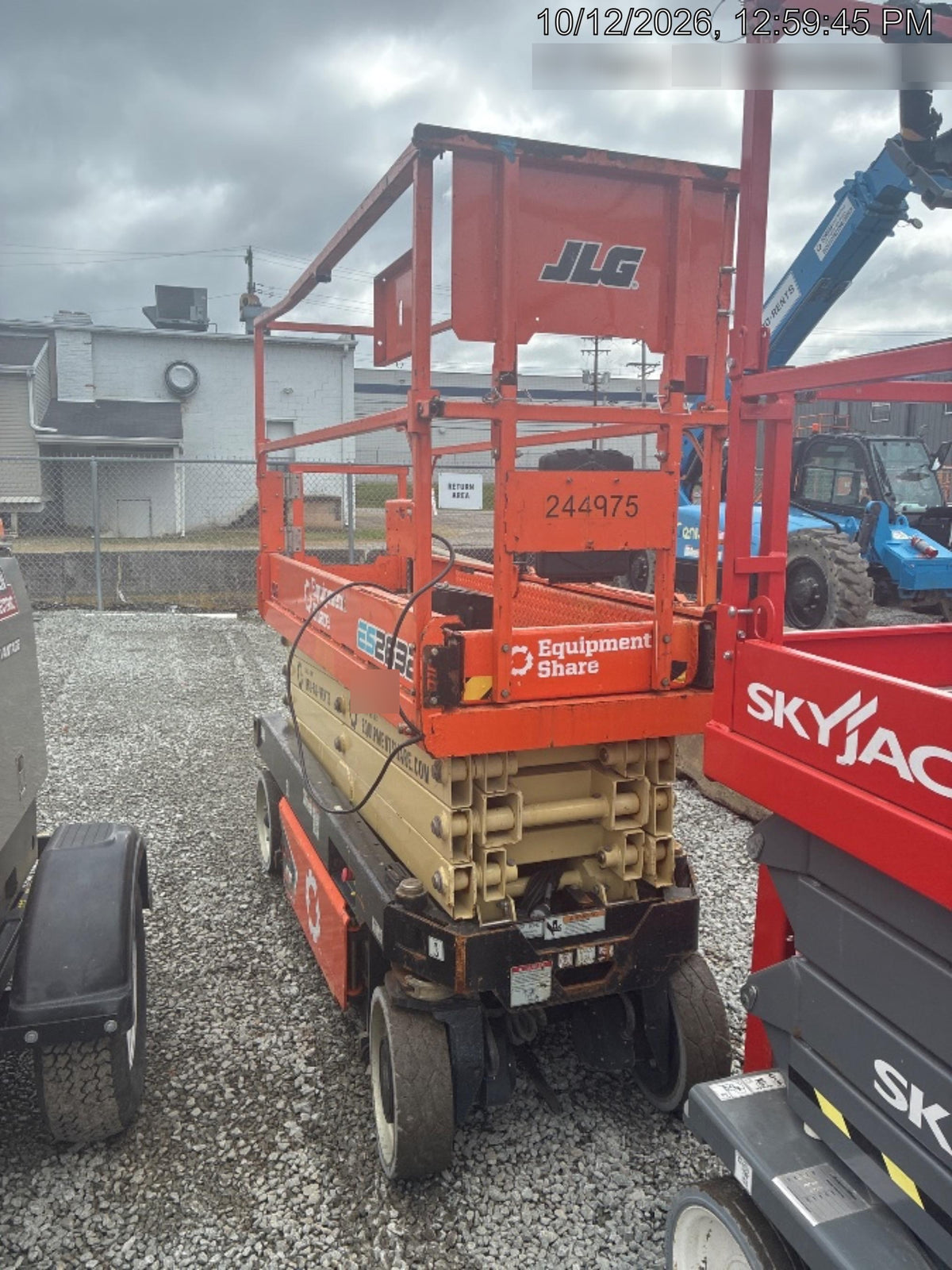 2022 JLG ES2632