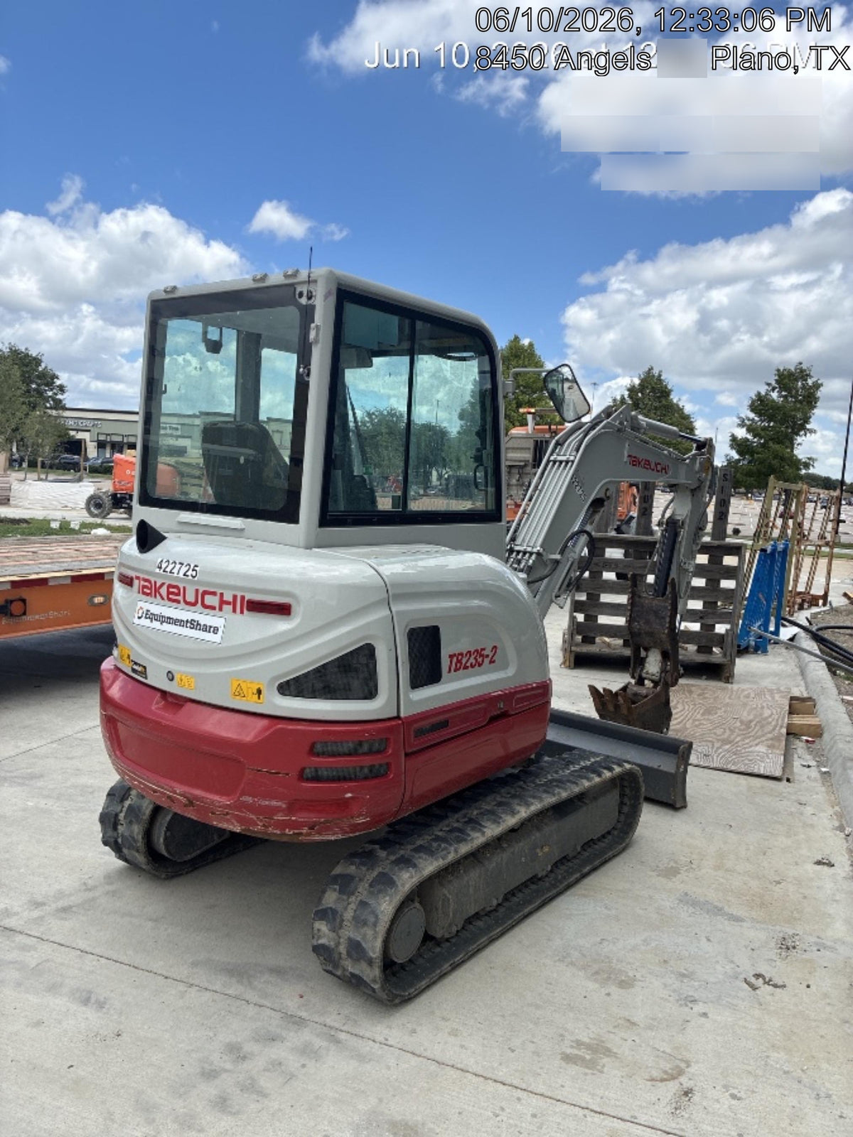 2024 TAKEUCHI TB235-2CR