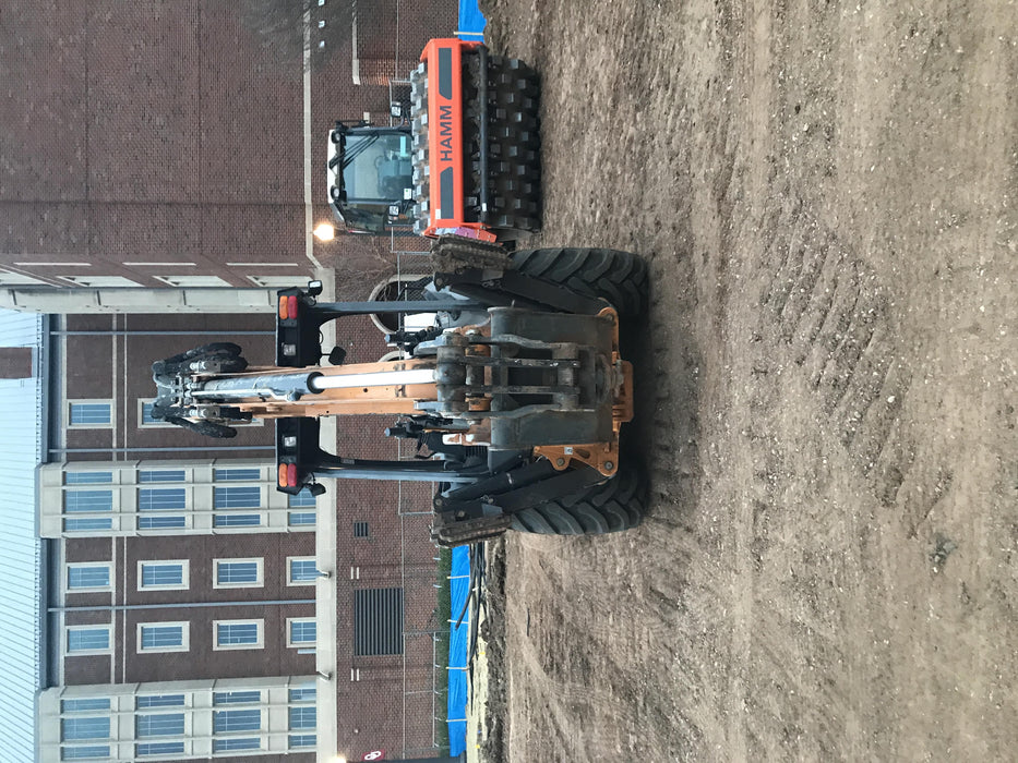 2019 CASE 580N EP - Extendable Backhoe