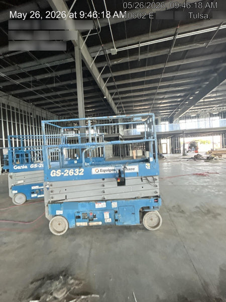 2019 Genie GS-2632 Folding rails with half height swing gate