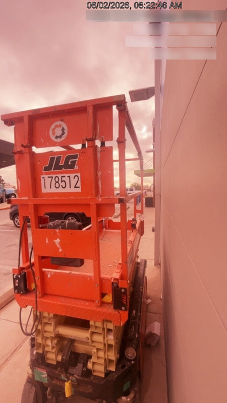 2021 JLG ES1932