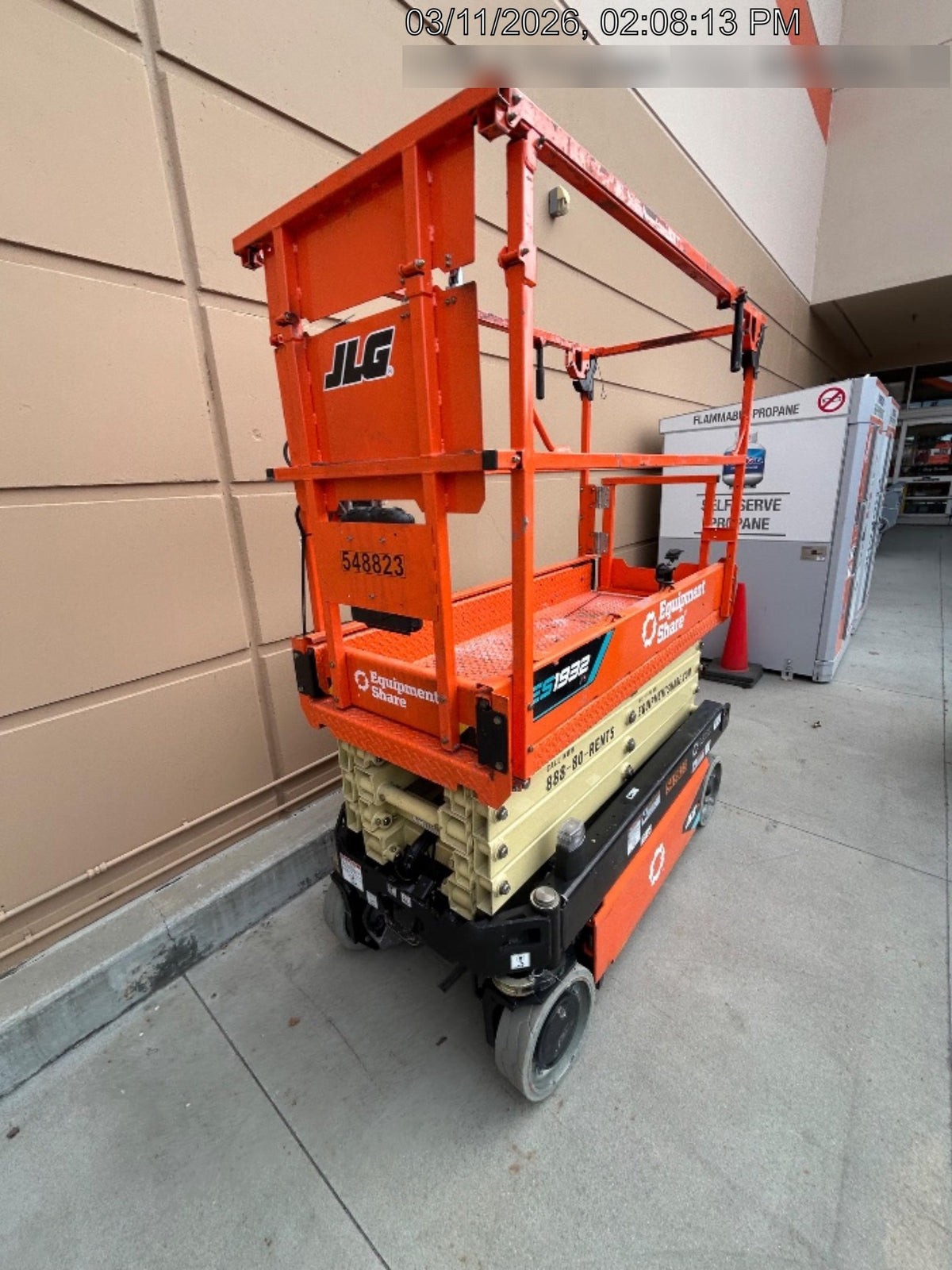 2025 JLG ES1932