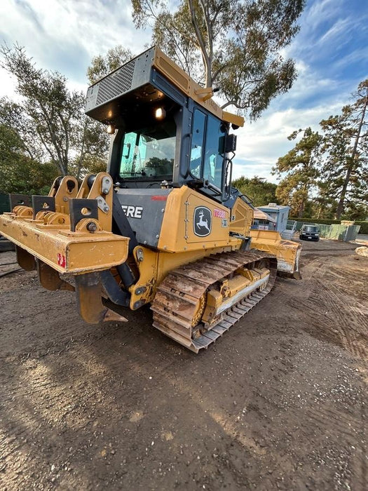 2020 JOHN DEERE 700L