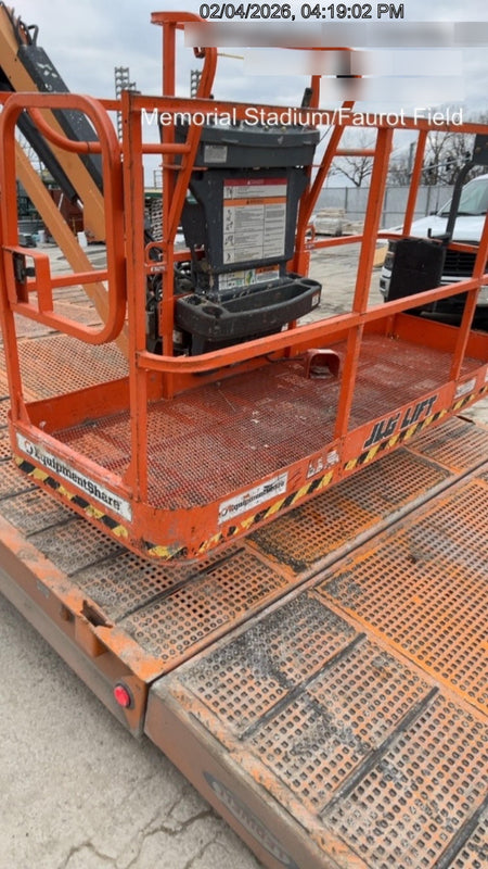 2022 JLG 860SJ
