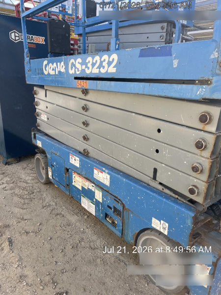 2017 Genie GS-3232 Genie GS3232 Narrow 32' Scissor Lift