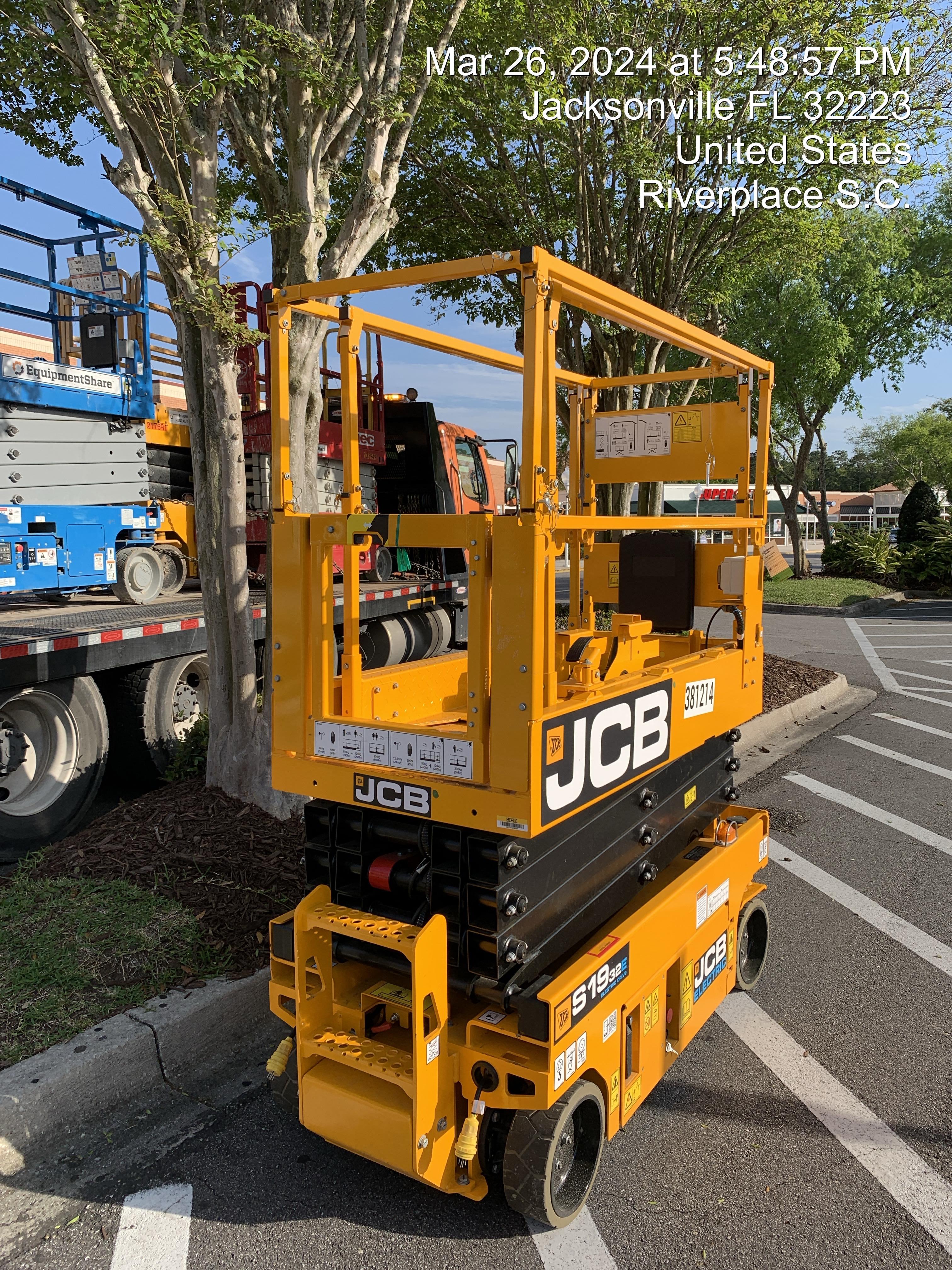 2024 JCB S1932E